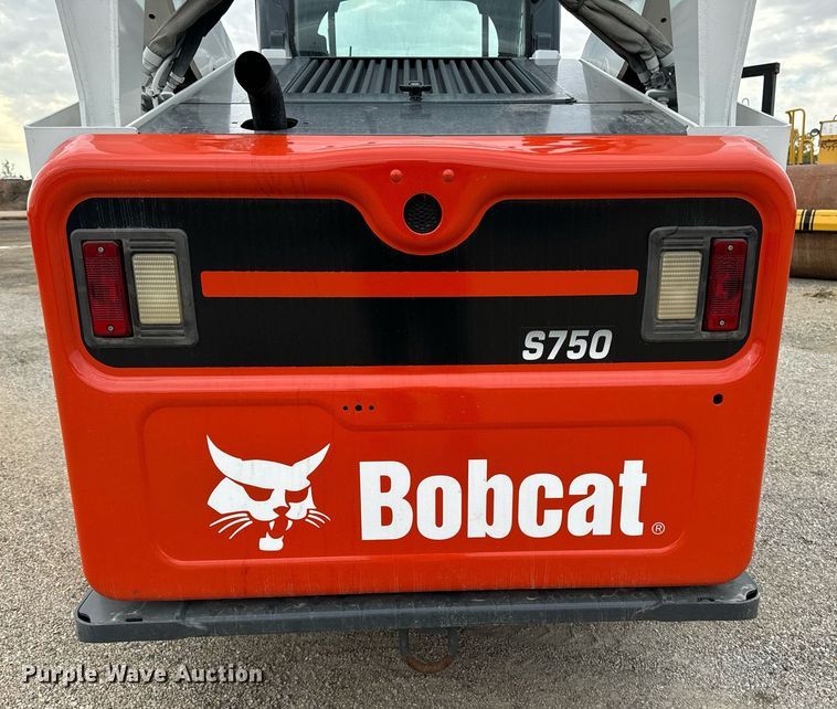 image for item EG6817 2012 Bobcat S750 skid steer loader