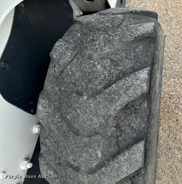 image for item EG6817 2012 Bobcat S750 skid steer loader