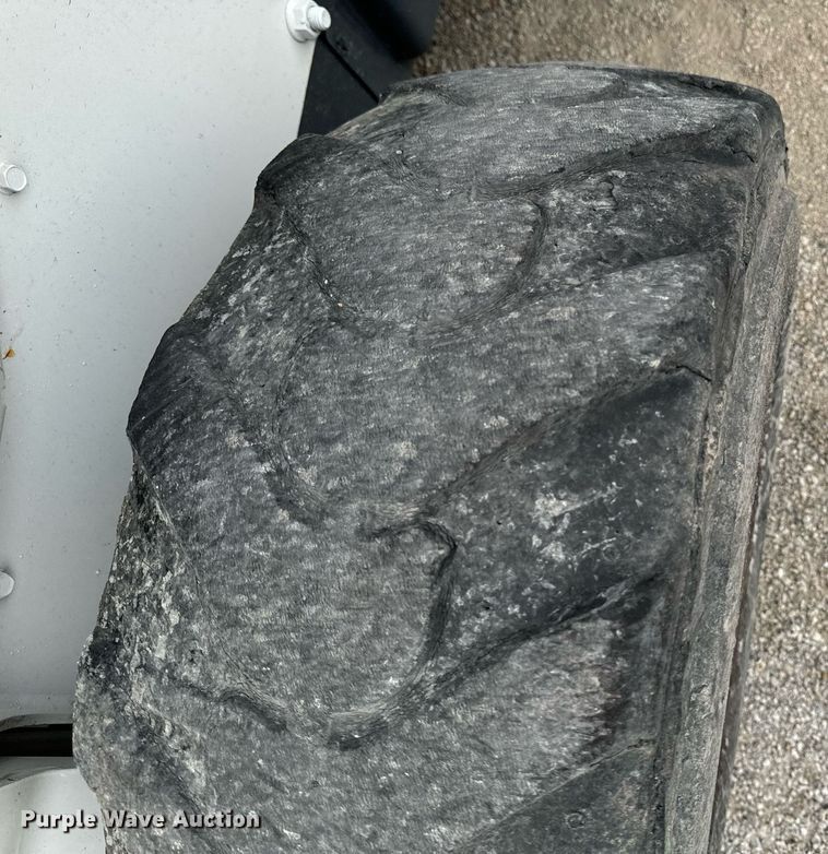 image for item EG6817 2012 Bobcat S750 skid steer loader