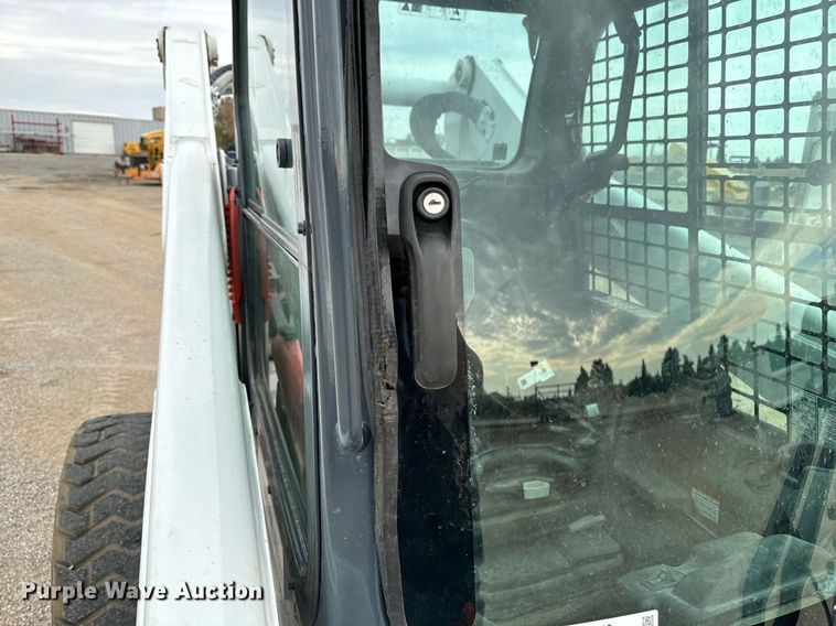 image for item EG6818 2012 Bobcat S750 skid steer loader