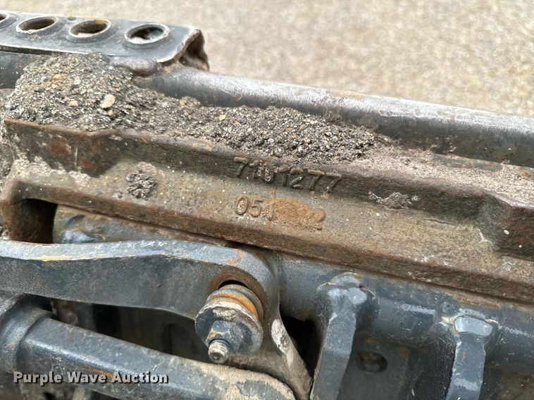 image for item EG6818 2012 Bobcat S750 skid steer loader