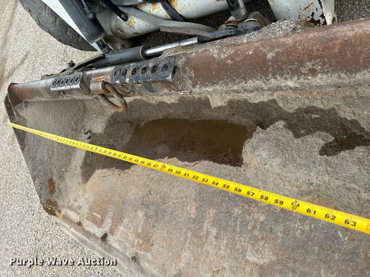 image for item EG6818 2012 Bobcat S750 skid steer loader