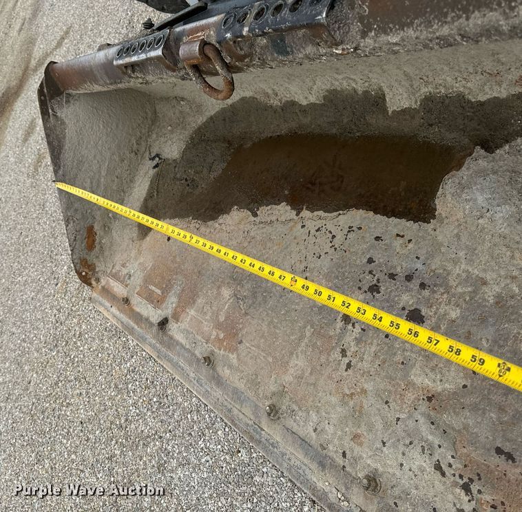 image for item EG6818 2012 Bobcat S750 skid steer loader