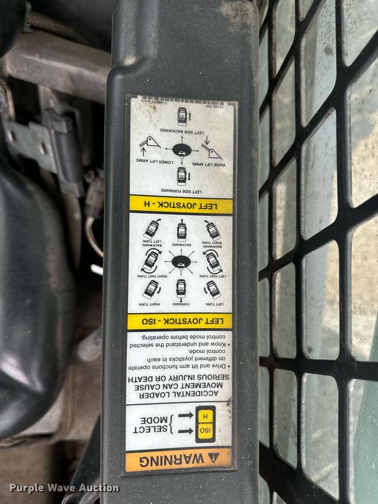 image for item EG6818 2012 Bobcat S750 skid steer loader