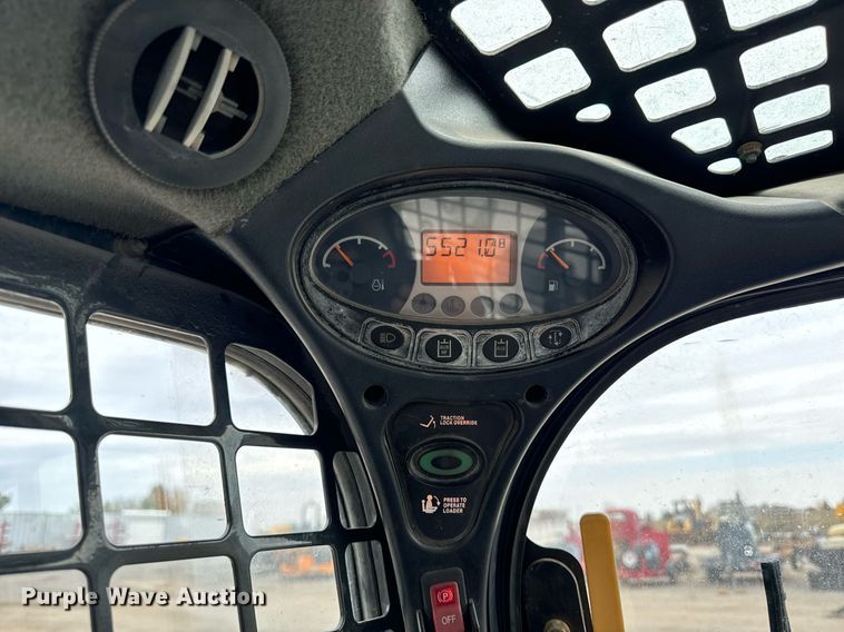 image for item EG6818 2012 Bobcat S750 skid steer loader