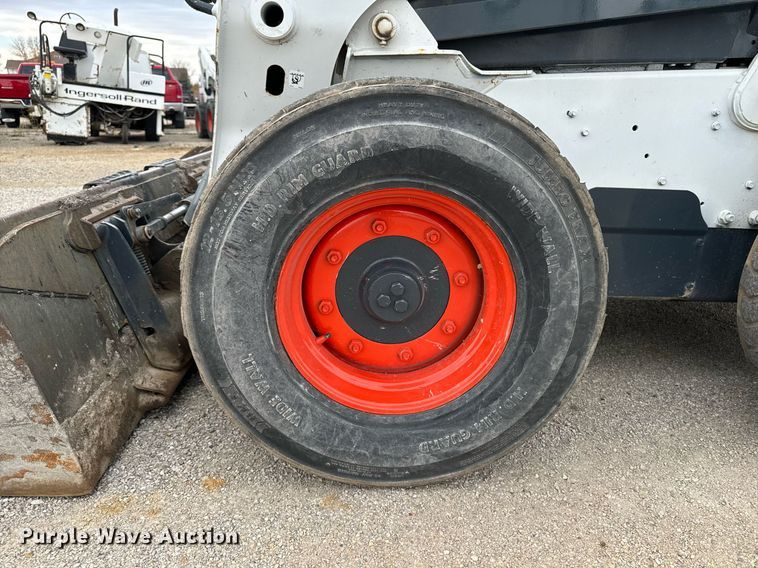 image for item EG6818 2012 Bobcat S750 skid steer loader