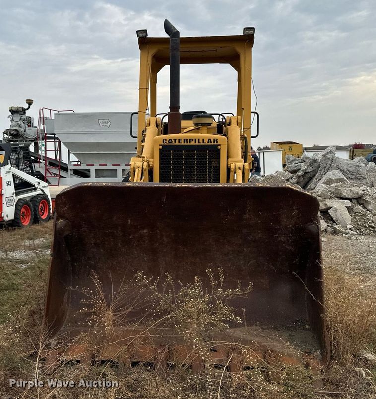 image for item EG6820 Caterpillar 955L track loader