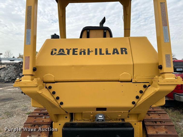 image for item EG6820 Caterpillar 955L track loader