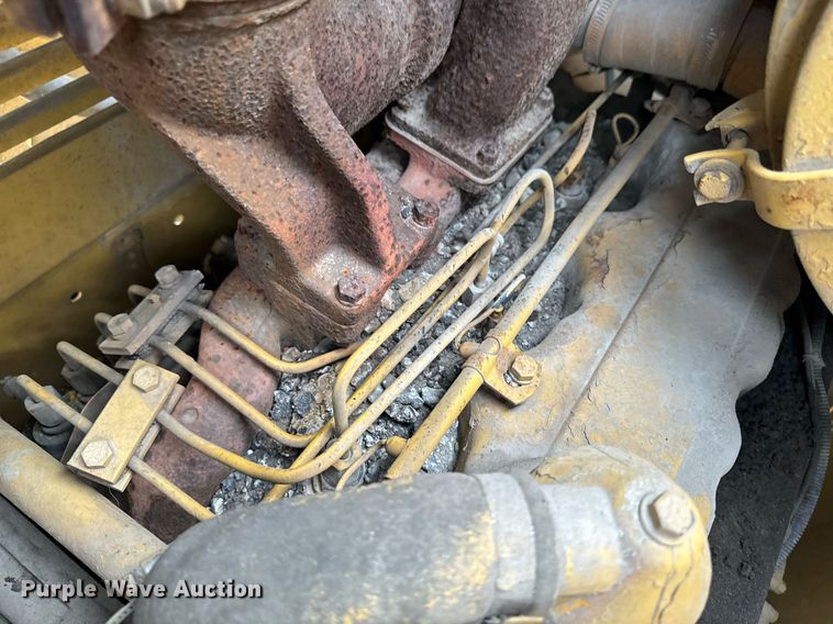 image for item EG6820 Caterpillar 955L track loader