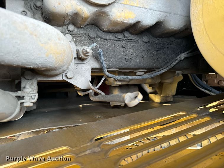 image for item EG6820 Caterpillar 955L track loader