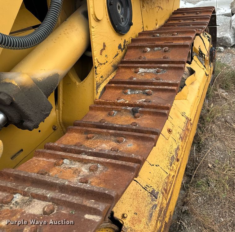 image for item EG6820 Caterpillar 955L track loader