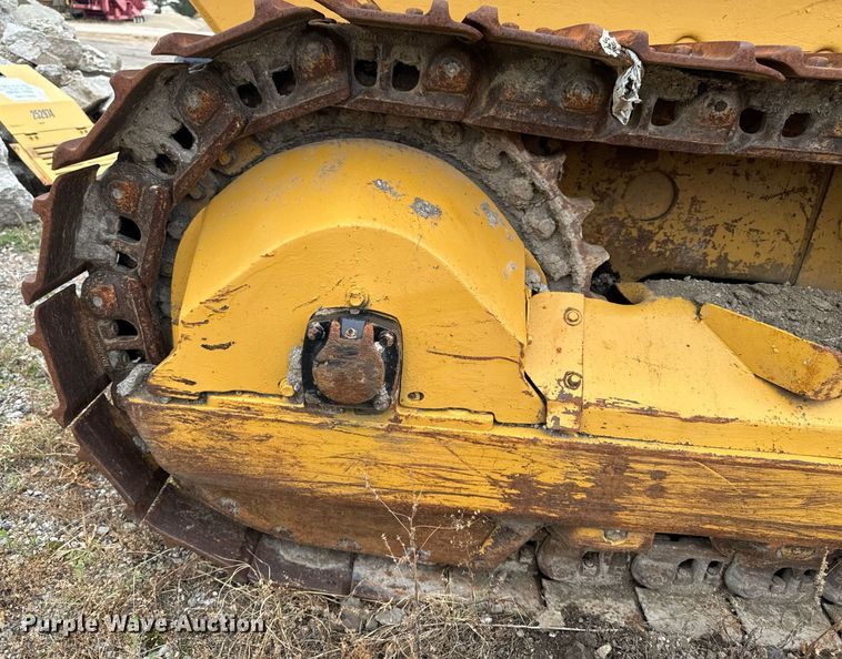 image for item EG6820 Caterpillar 955L track loader