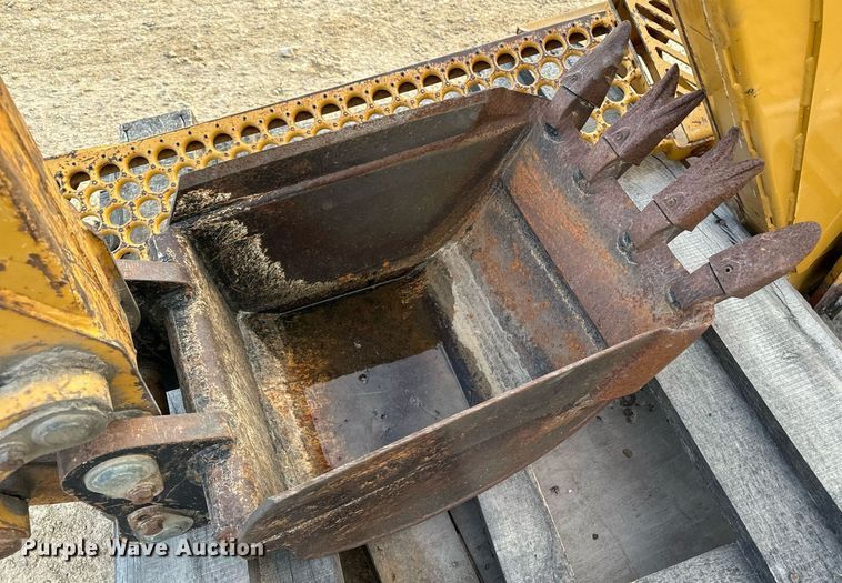 image for item EG6821 2008 Vermeer B930A backhoe attachment