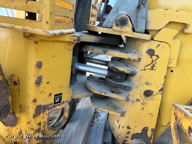 image for item EG6821 2008 Vermeer B930A backhoe attachment