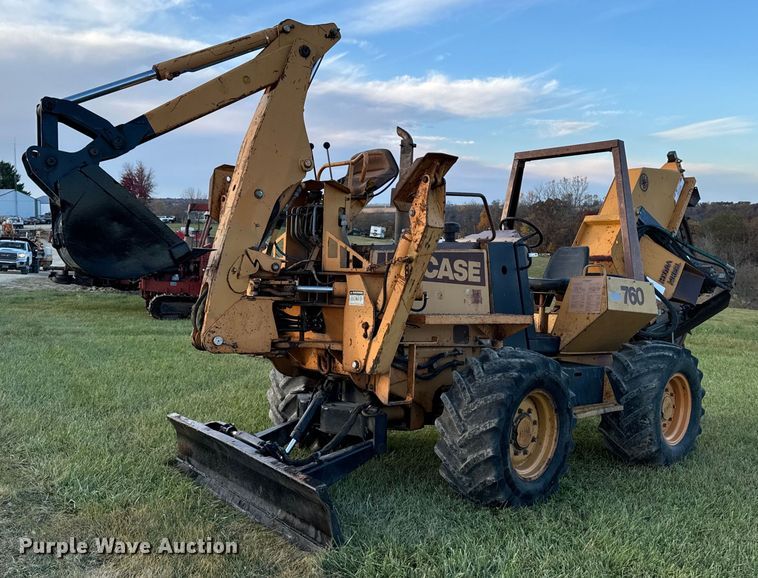 image for item EG6823 Case 760 rock saw