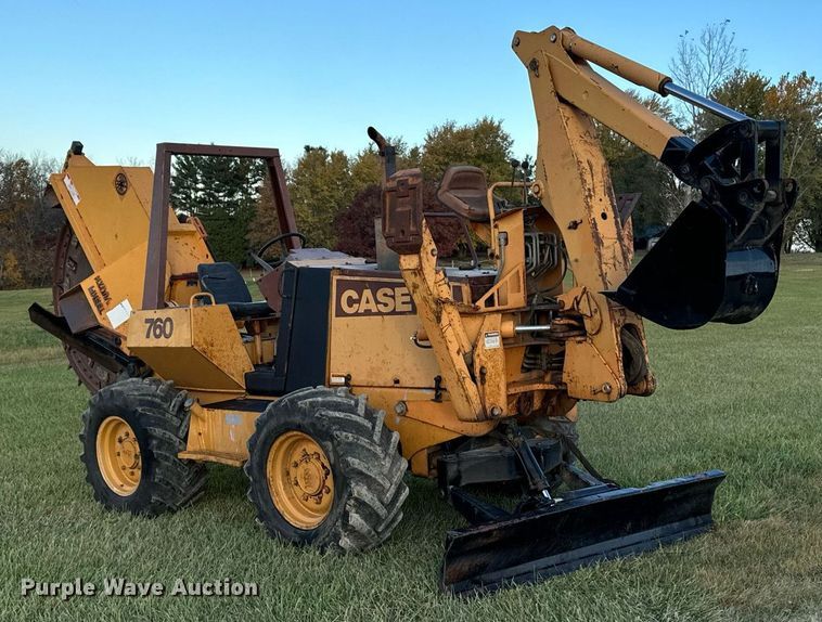 image for item EG6823 Case 760 rock saw