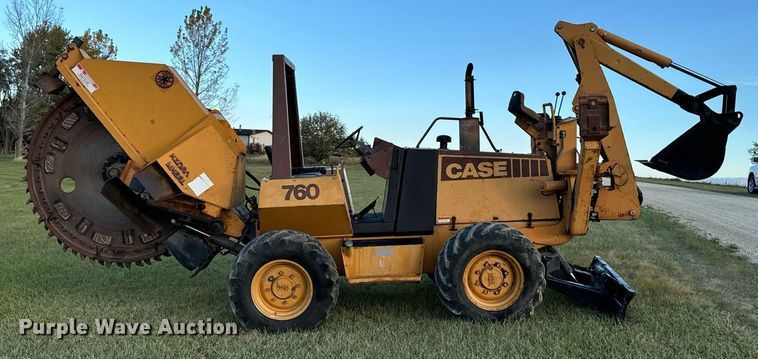 image for item EG6823 Case 760 rock saw