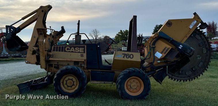 image for item EG6823 Case 760 rock saw