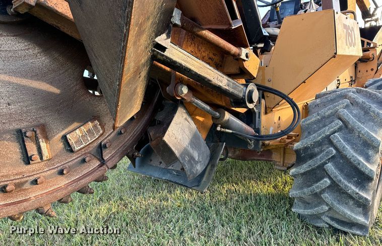 image for item EG6823 Case 760 rock saw