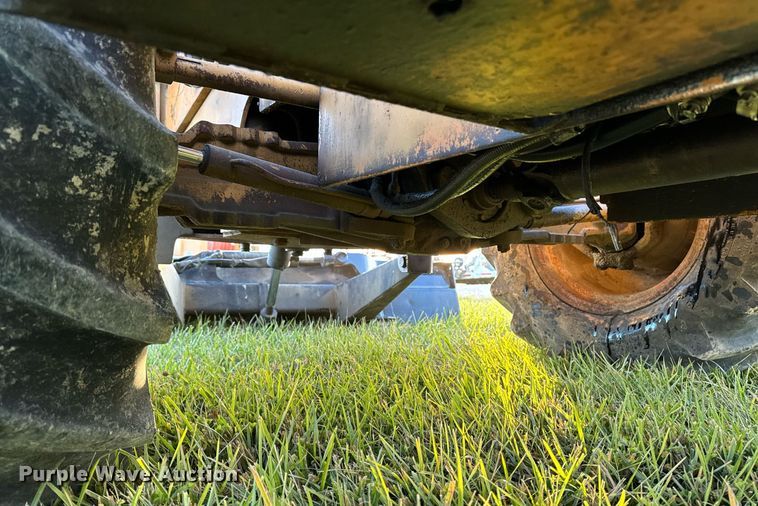 image for item EG6823 Case 760 rock saw