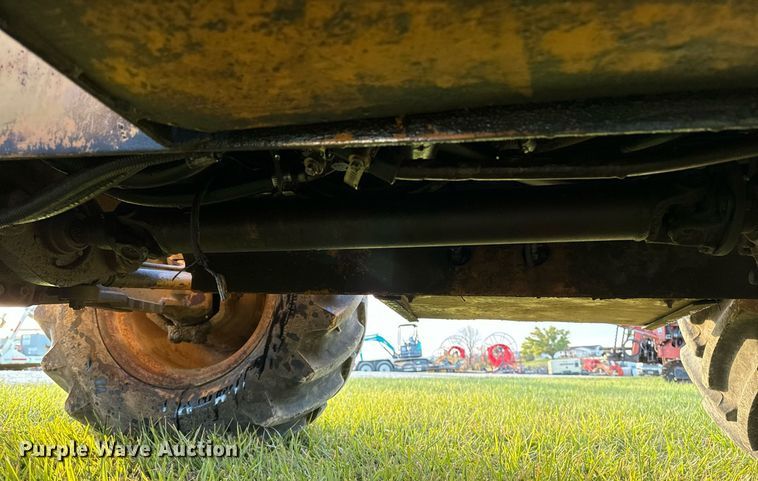 image for item EG6823 Case 760 rock saw