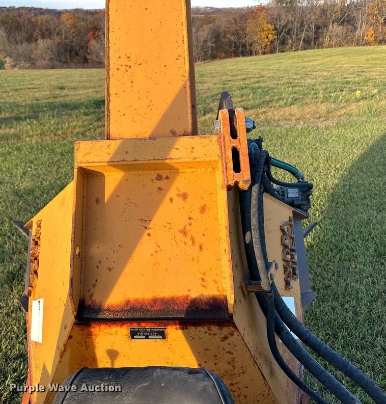 image for item EG6823 Case 760 rock saw