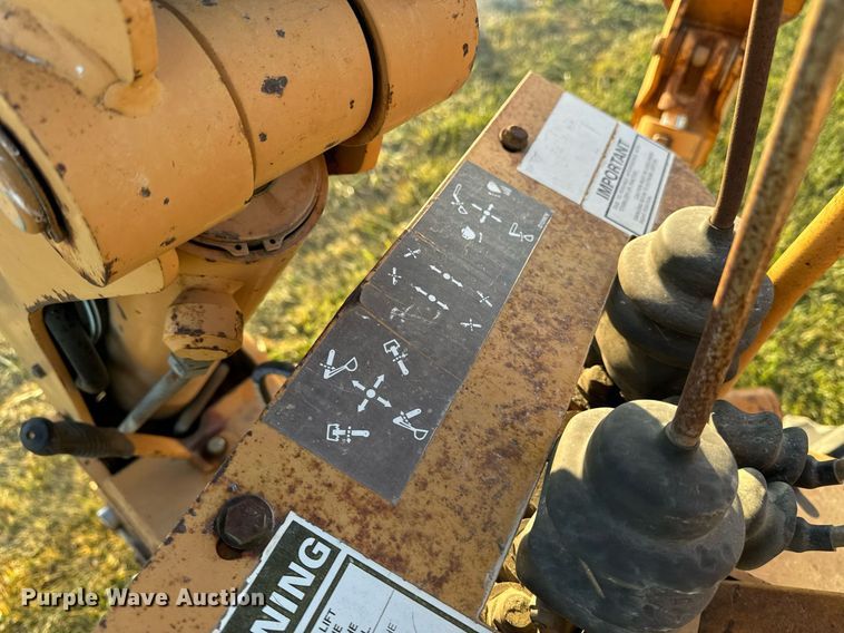 image for item EG6823 Case 760 rock saw