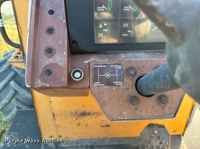 image for item EG6823 Case 760 rock saw