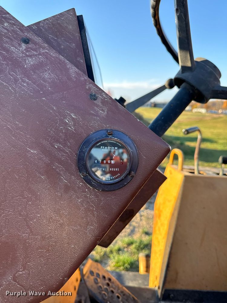 image for item EG6823 Case 760 rock saw