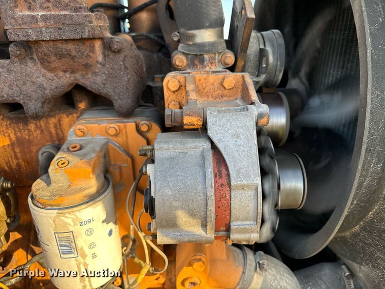 image for item EG6823 Case 760 rock saw