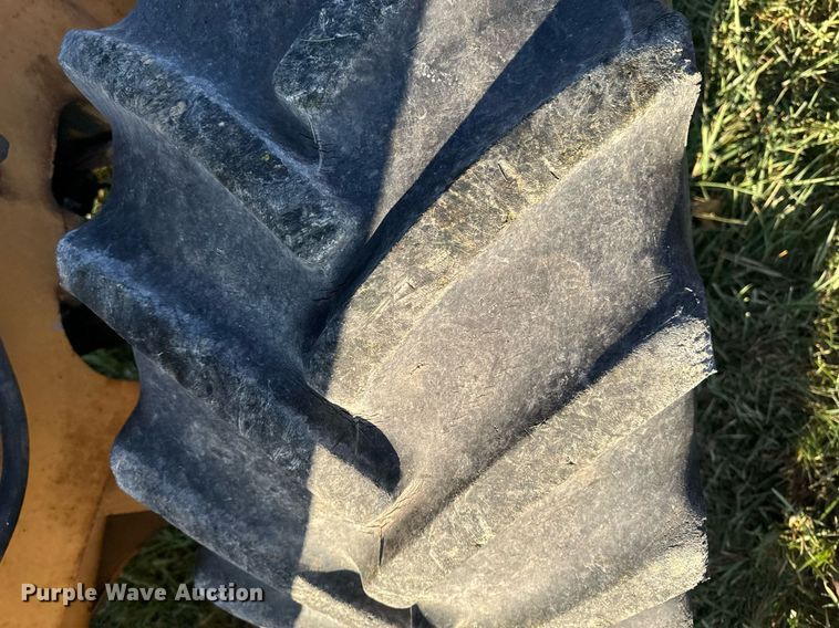 image for item EG6823 Case 760 rock saw