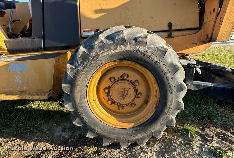 image for item EG6823 Case 760 rock saw