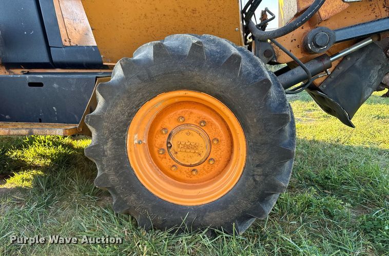 image for item EG6823 Case 760 rock saw