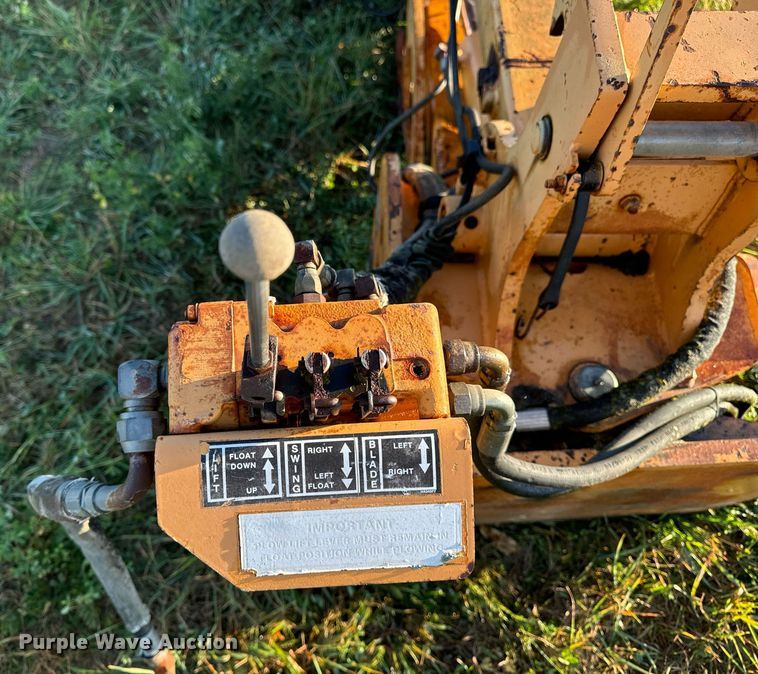 image for item EG6823 Case 760 rock saw