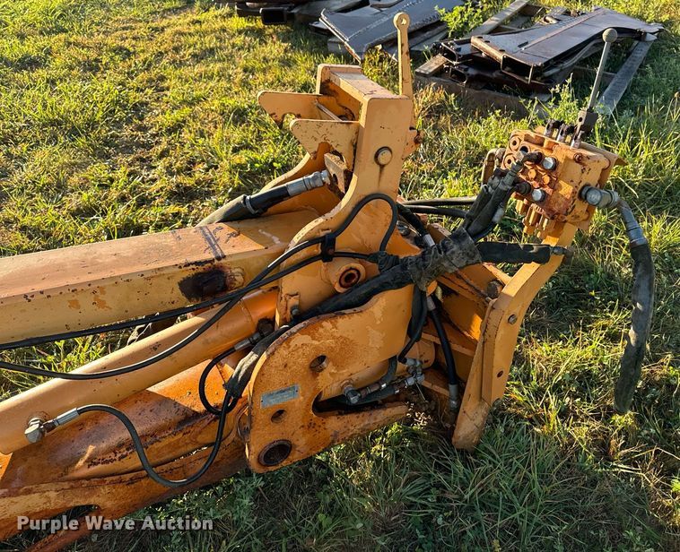 image for item EG6823 Case 760 rock saw