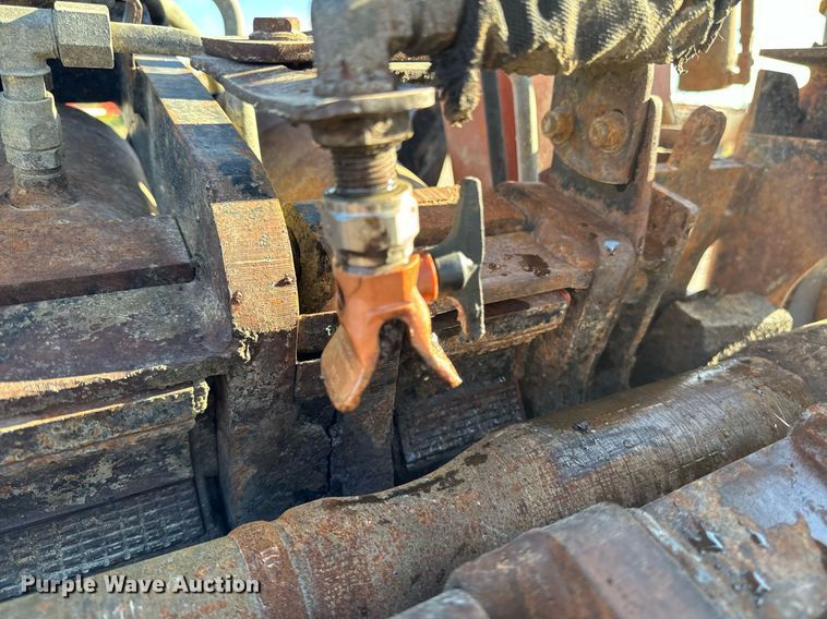 image for item EG6825 2000 Ditch Witch JT2720 All Terrain directional boring unit