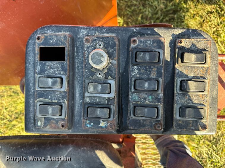 image for item EG6825 2000 Ditch Witch JT2720 All Terrain directional boring unit