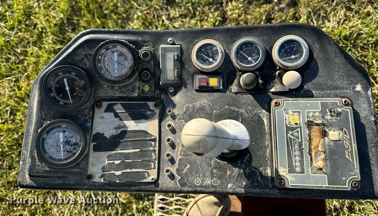 image for item EG6825 2000 Ditch Witch JT2720 All Terrain directional boring unit