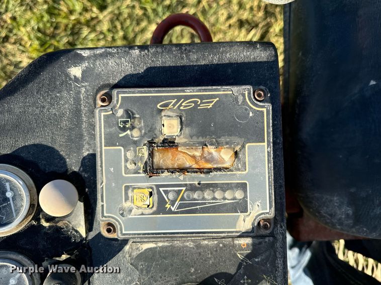 image for item EG6825 2000 Ditch Witch JT2720 All Terrain directional boring unit