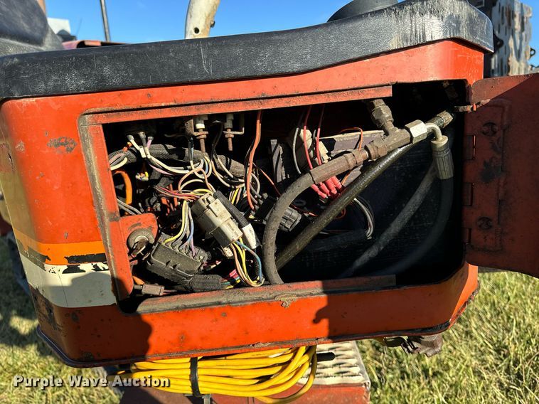 image for item EG6825 2000 Ditch Witch JT2720 All Terrain directional boring unit