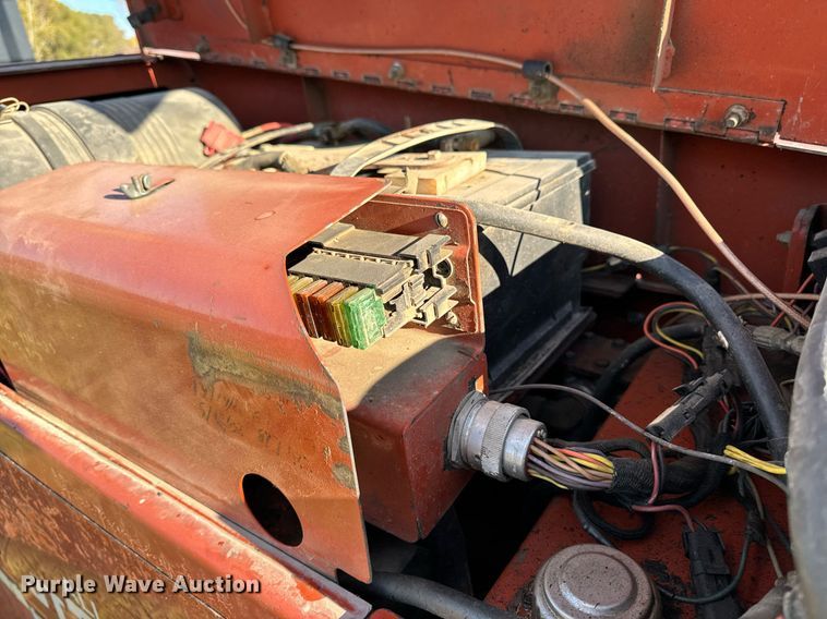 image for item EG6825 2000 Ditch Witch JT2720 All Terrain directional boring unit