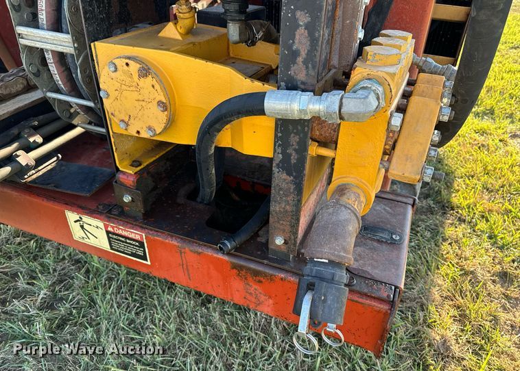image for item EG6825 2000 Ditch Witch JT2720 All Terrain directional boring unit