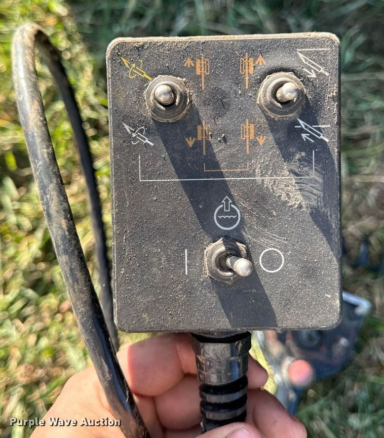 image for item EG6825 2000 Ditch Witch JT2720 All Terrain directional boring unit