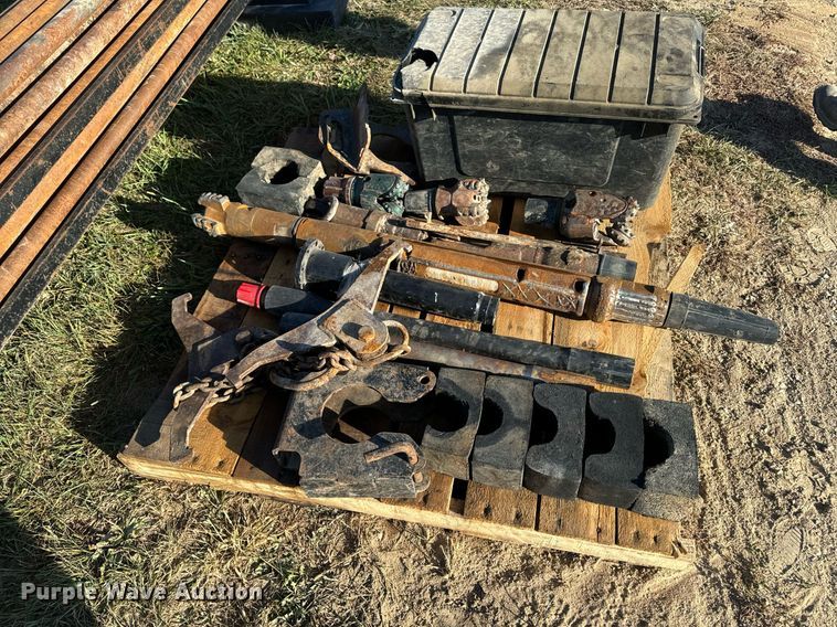 image for item EG6825 2000 Ditch Witch JT2720 All Terrain directional boring unit