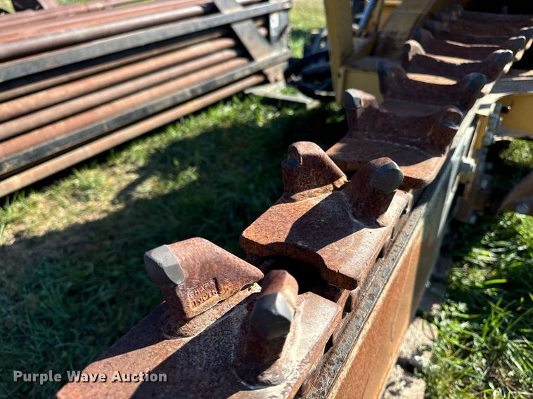 image for item EG6826 2001 Vermeer TR300 trencher