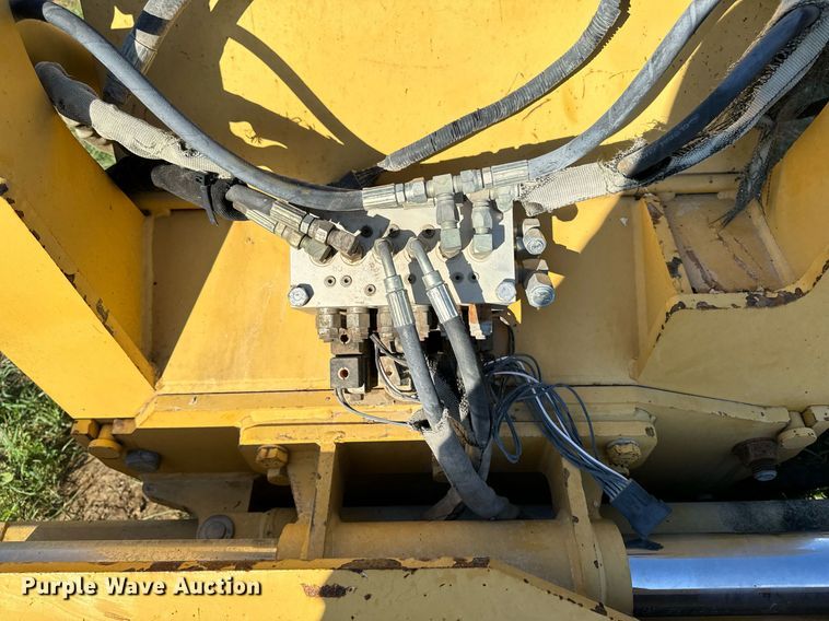 image for item EG6826 2001 Vermeer TR300 trencher