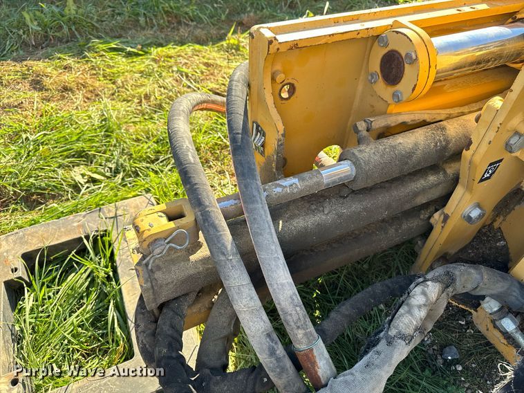 image for item EG6826 2001 Vermeer TR300 trencher