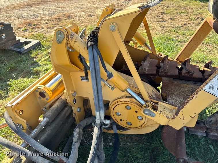 image for item EG6826 2001 Vermeer TR300 trencher