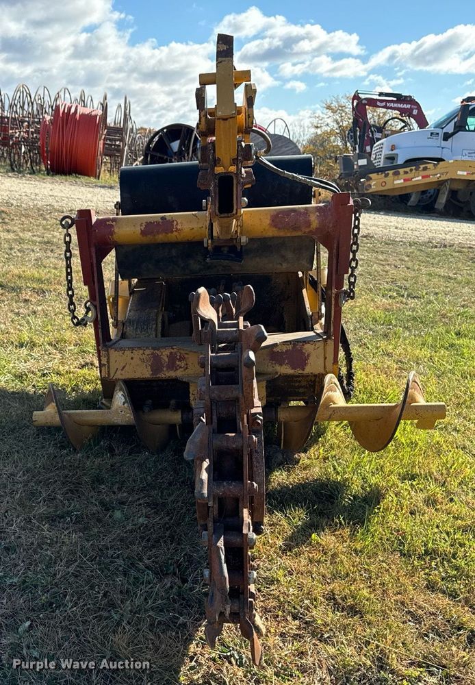 image for item EG6832 2008 Vermeer TR1250 trencher