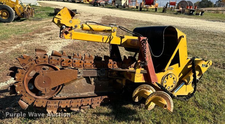 image for item EG6832 2008 Vermeer TR1250 trencher